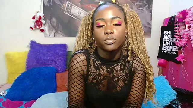 Moreish-06 Live XXX-Chat
