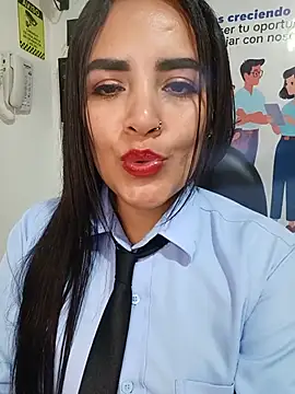 MAYE__13's Live XXX Chat