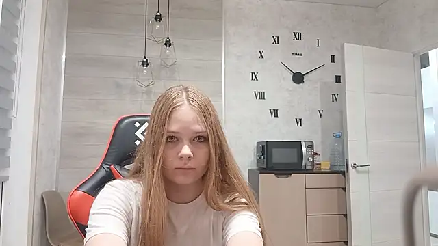 Онлайн чат XXX KarinaBestie