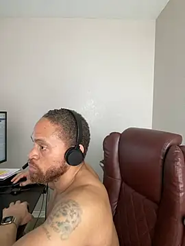 Chatroom XXX en direct de Fathero1time