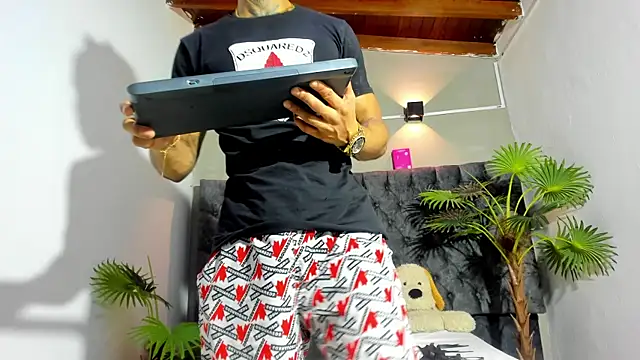 Salomon_koude Live XXX-Chat