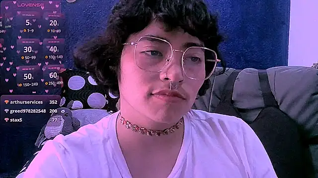 NinaYellow's Live XXX Chat