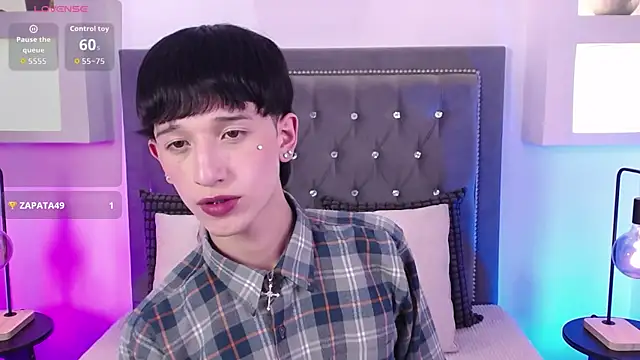Emo_Boy_ 라이브 XXX 채팅
