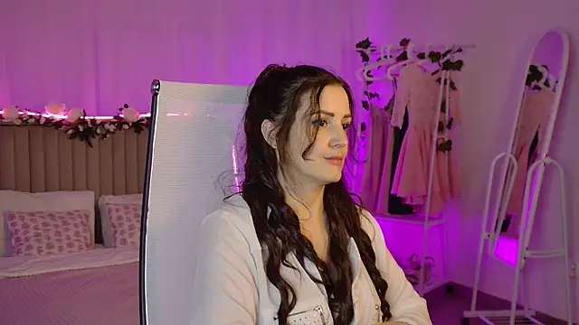 AureliaVane Adlı Modelin Canlı XXX Sohbeti