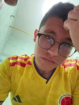 Kurtxxx22 Show Webcam