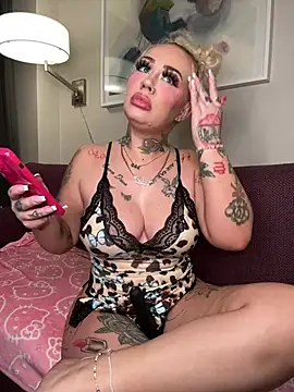 Chat XXX en directo de kokokwinn