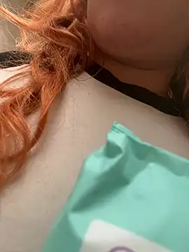 NikkiNix Chat XXX in diretta