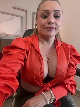 Holly_madison_'s Live XXX Chat