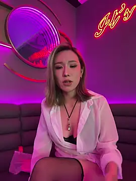 Manson13333 Live XXX-Chat
