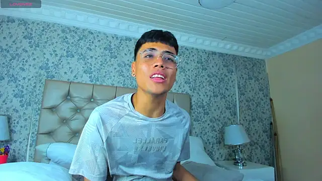 DannTaylor Live XXX-chat
