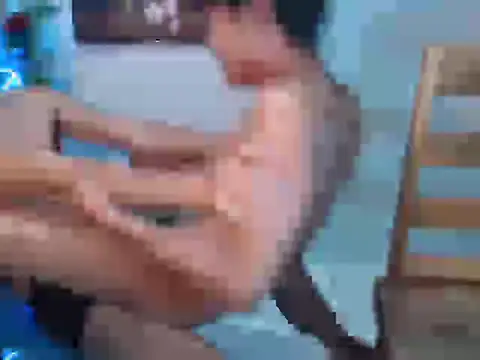 twink_ivanxxxx élő XXX-chatje