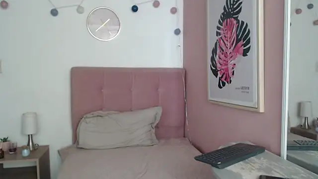 lanna_1878 Chat XXX live