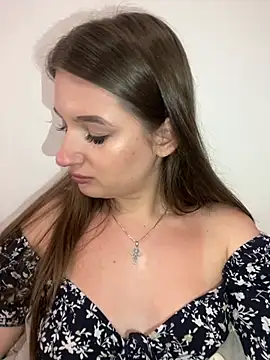 Green_eyes_lady Live XXX Chat