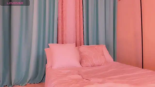 دردشة UrGoddessJenny الجنسية المباشرة