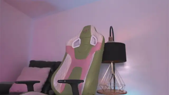 dakotaa_01 Live XXX-Chat