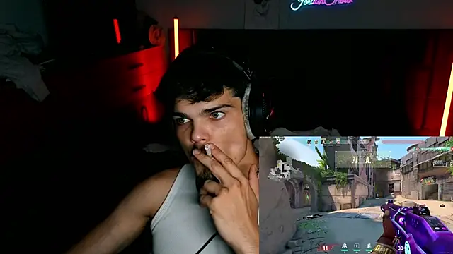 JordanShow live XXX chat