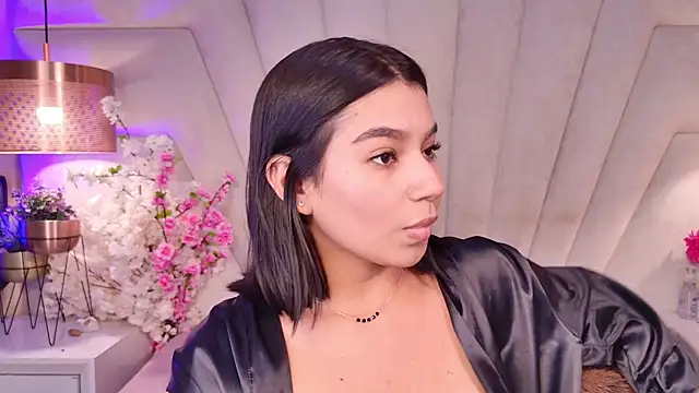 AlyssaRay live XXX chat
