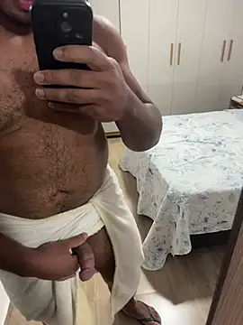 Omorenoo0 Adlı Modelin Canlı XXX Sohbeti