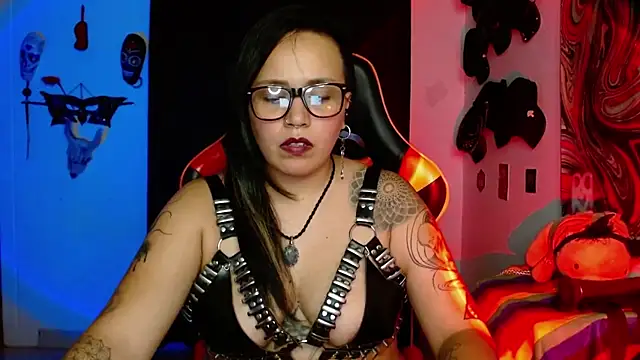 Chat +18 de LilithSharon ao vivo