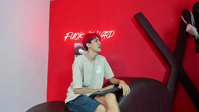 TWINKS_FRIENDSのライブXXXチャット