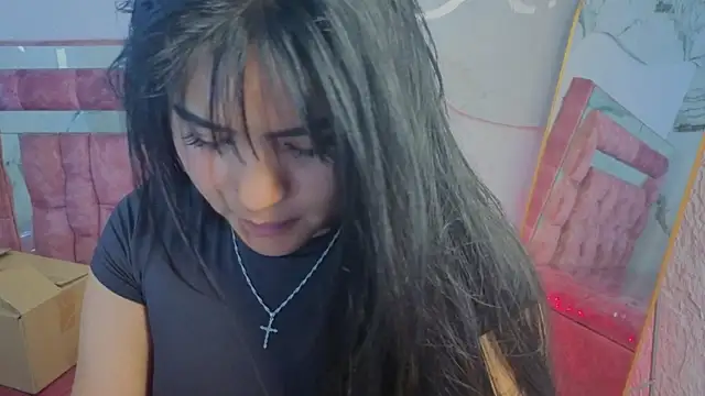 Paulette_v Live XXX Chat