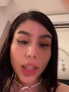 Chat XXX ao vivo de Helena_Whaite