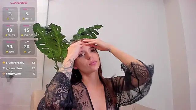 Miranda_Clarck élő XXX-chatje