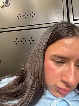 צ'אט XXX בשידור חי של LilyRossi_