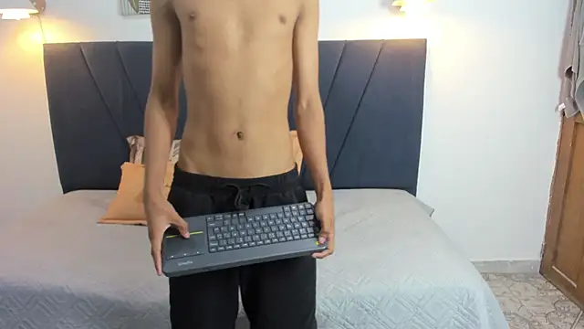 Онлайн чат XXX jacob_cum23