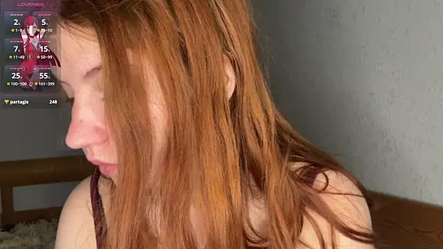 EmmaLovelyBB Adlı Modelin Canlı XXX Sohbeti