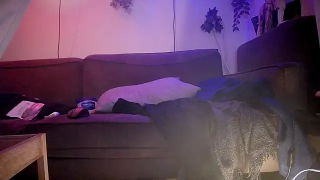 P4RtYBOII92's Live XXX Chat