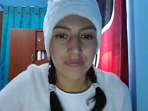SarahFriendly Adlı Modelin Canlı XXX Sohbeti
