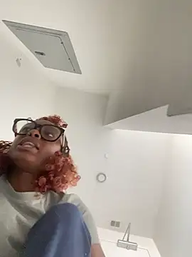 צ'אט XXX בשידור חי של Princessssbby