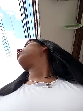 Chatroom XXX en direct de Nathaly_12