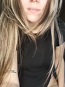 צ'אט XXX בשידור חי של Ceciihot
