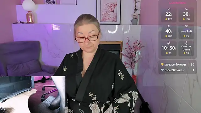 Alexandra_Kind 即時 XXX 聊天