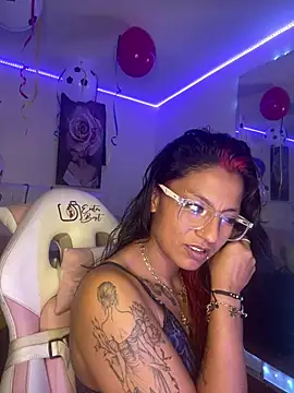 Chat XXX en directo de SamathaMay