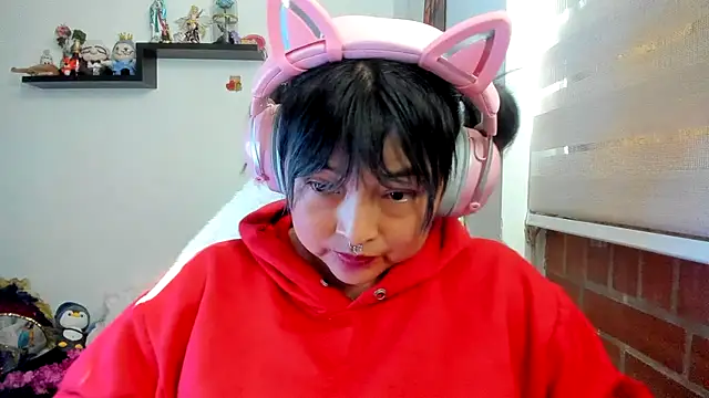 צ'אט XXX בשידור חי של Shaddycute_