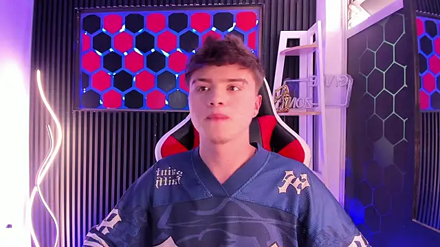 Chat +18 de Ian_Stone_ ao vivo