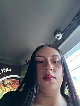 Chat XXX en directo de LilacNoir