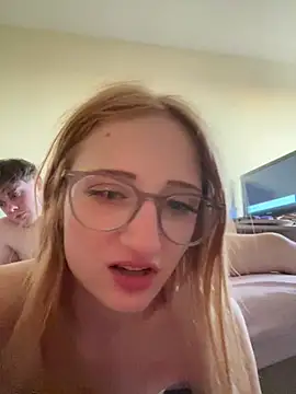 Chat +18 de LauraundSteve_ ao vivo