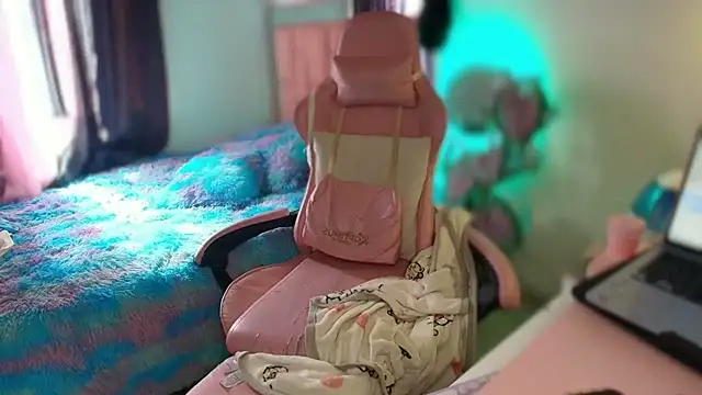 XXX chat uživo modela lunesweet