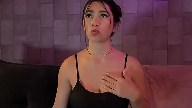 sara_doll77 Obrolan Langsung XXX