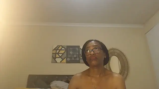 Creamyass22 live XXX chat