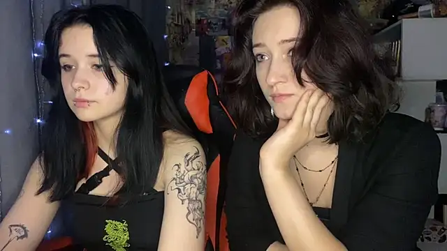 צ'אט XXX בשידור חי של Absent_Fairy