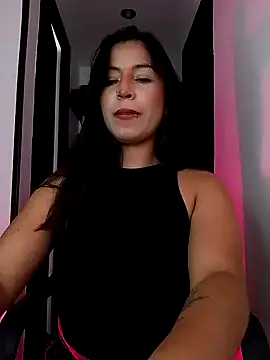 Chat XXX en directo de DollInk_