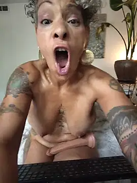 CeceilaMoon's Live XXX Chat