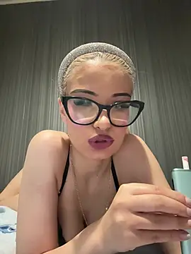 SirenLisa69 – Naživo XXX chat