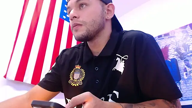 Czat XXX na żywo – Brian_Adler