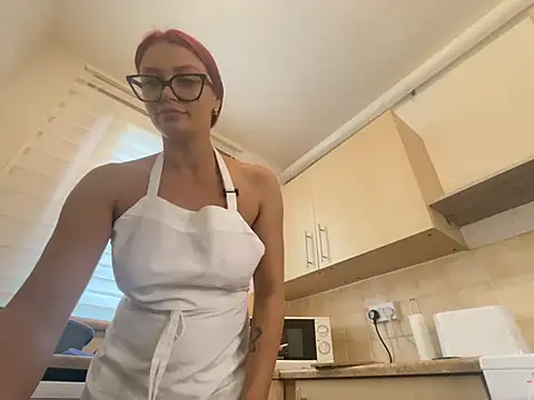XXX chat uživo modela FoxyValentine